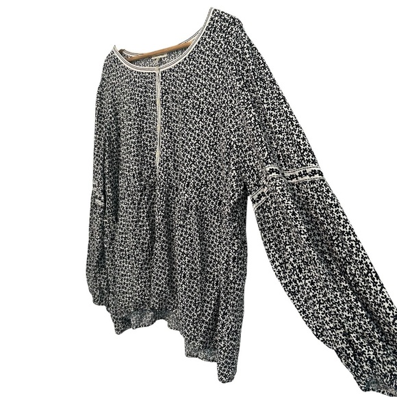 Women's 2X Black & White Peasant PLUS Babydoll Soft Relaxed Cottage Core Blouse - Picture 3 of 5